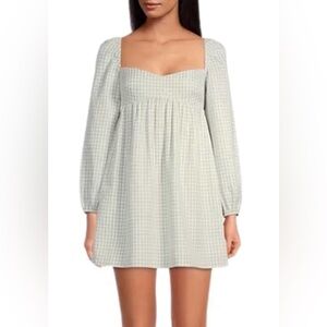 Gianni Bini Light Green and White Checkered Long Sleeve Dress 👗